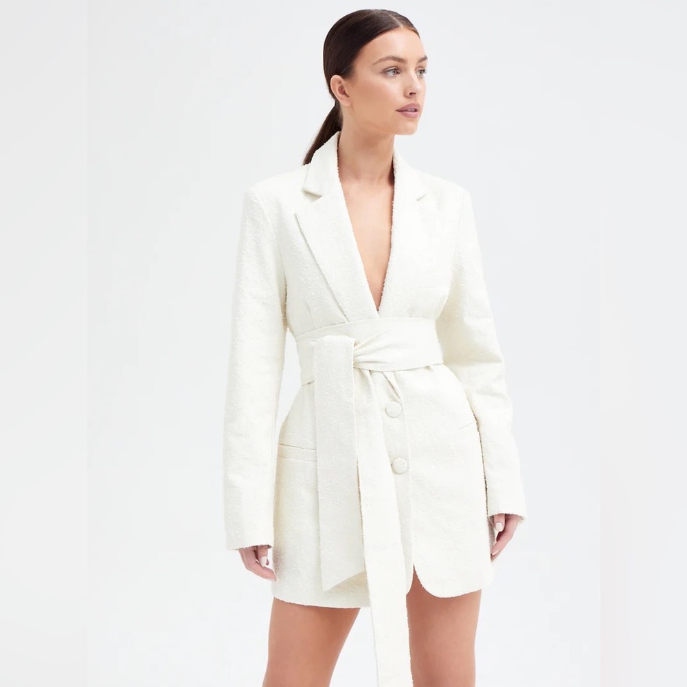 Because of Alice 
BOUCLE BLAZER DRESS WITH BELT XS